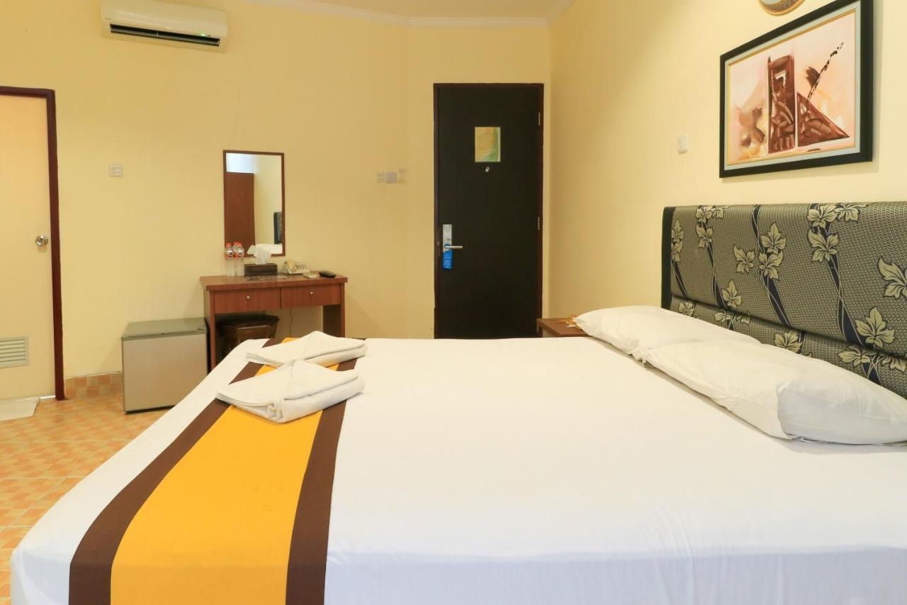Al-Badar Hotel Syariah ماكاسار المظهر الخارجي الصورة