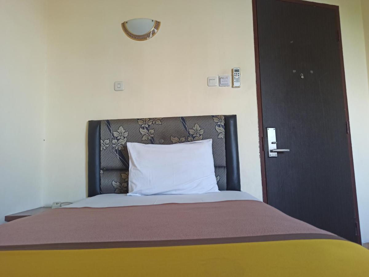 Al-Badar Hotel Syariah ماكاسار المظهر الخارجي الصورة